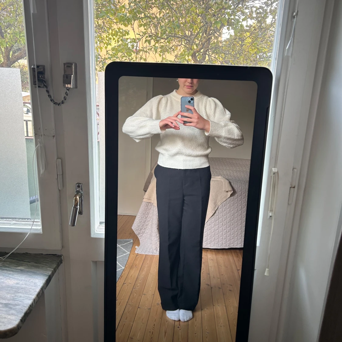 Stickad vit tröja - 90