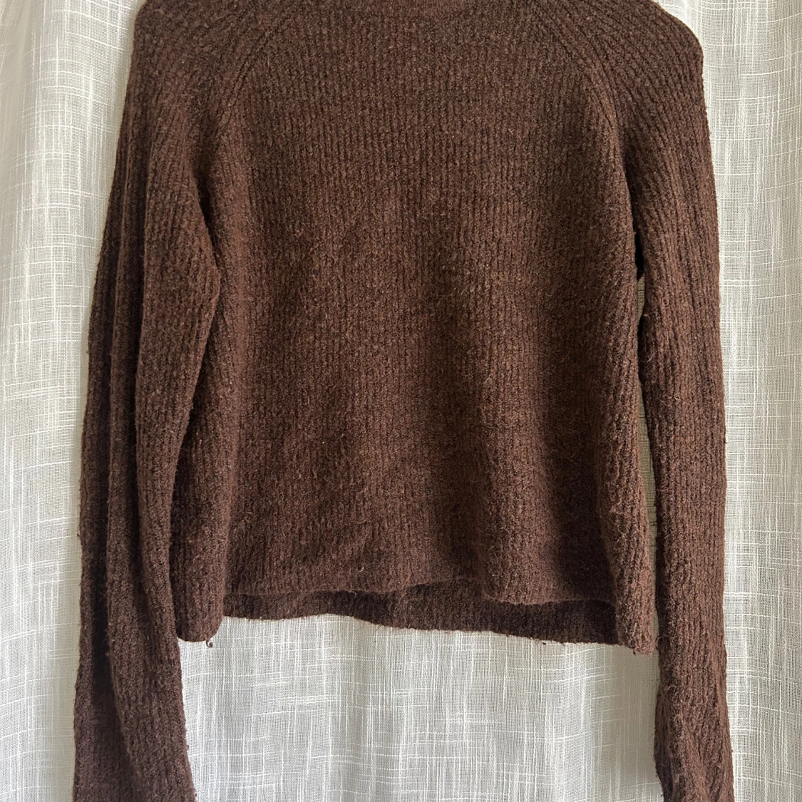 Brun stickad tröja