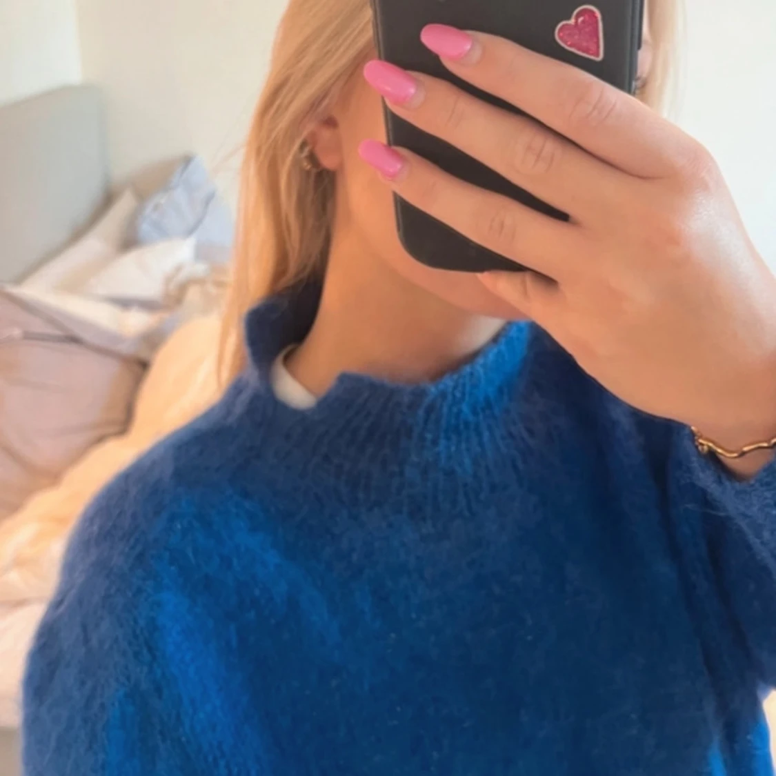 Blå stickad tröja - 91