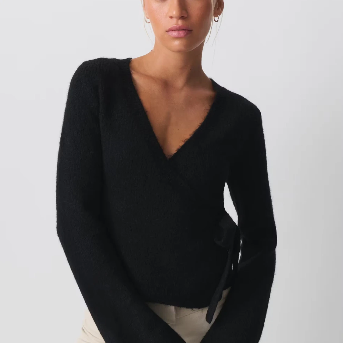 Svart omlottkofta - 90