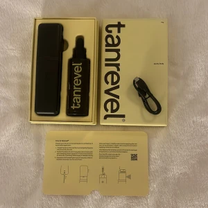 Tanrevel spray tan kit pro - Kollar intresset på denna Tanrevel Pro som verkligen är jättebra men tyvärr kommer den inte till så mycket användning längre. Köptes ca 2-3 månader sedan för 1400 kr. Har använts några gånger och rengjorts enligt deras manual efter varje användning. Man får med allting som ingår i ett nytt kit men själva formulan (färg: Dark Cool) som de kallar det är inte helt full, men finns en del kvar (kan skicka bild på hur mycket som finns kvar vid intresse!)💓