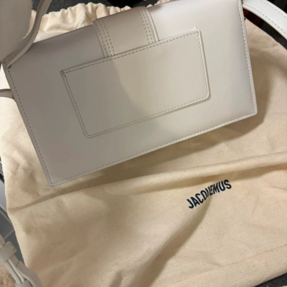 Vit axelväska från Jacquemus - Bambino Large - 2