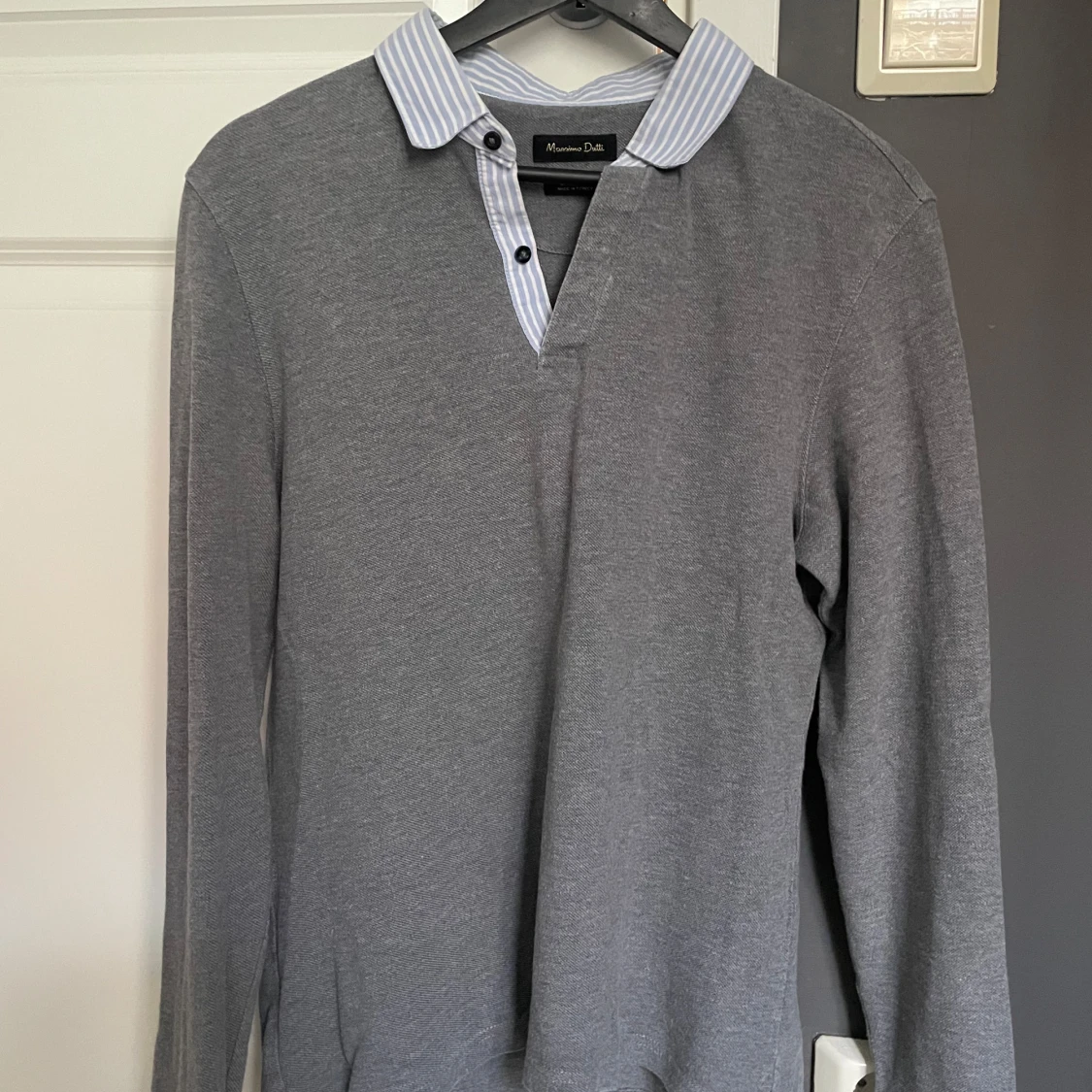 Grå tröja från Massimo Dutti