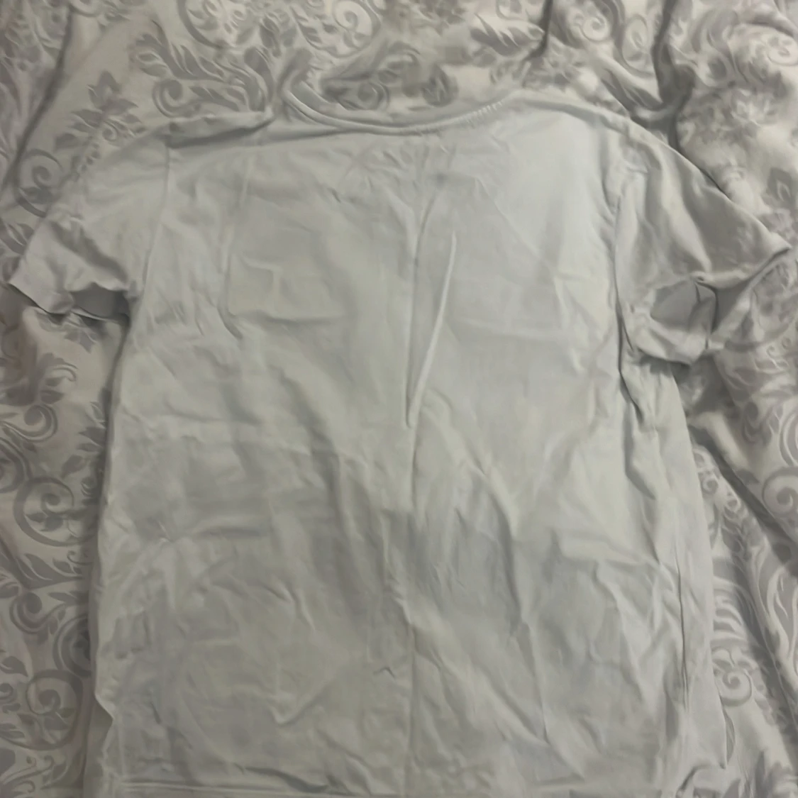 Vit t-shirt med leopardmönster från Zara - 2