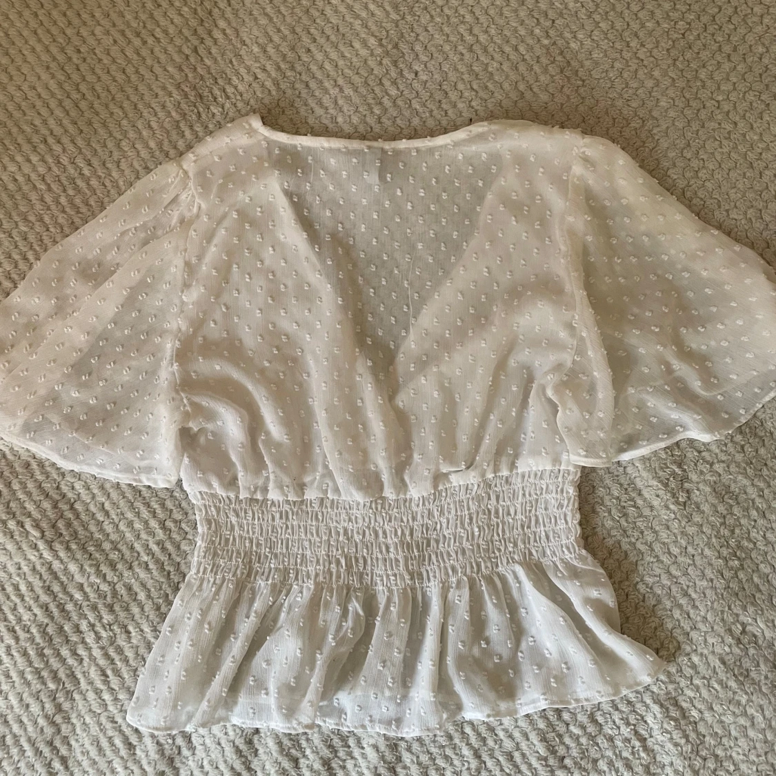 Vit blus från Amisu - 1