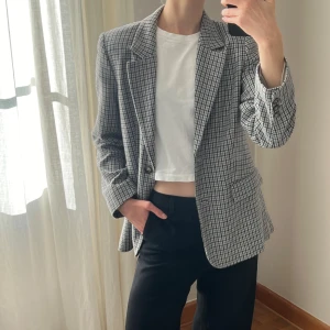 Wool Blazer Other Stories  - Mönstrad Blazer från & Other stories I princip oanvänd   