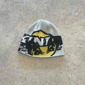 Cool mössa  - Cool mössa Storlek: M i bra skick, fråga på om du har några frågor!!👁️👅👁️