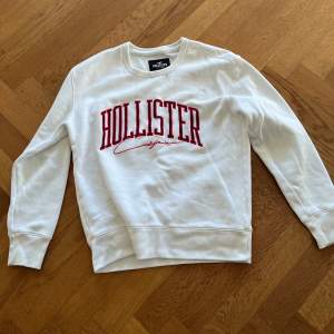 Fet tröja från hollister knappt använd och inga skador på den