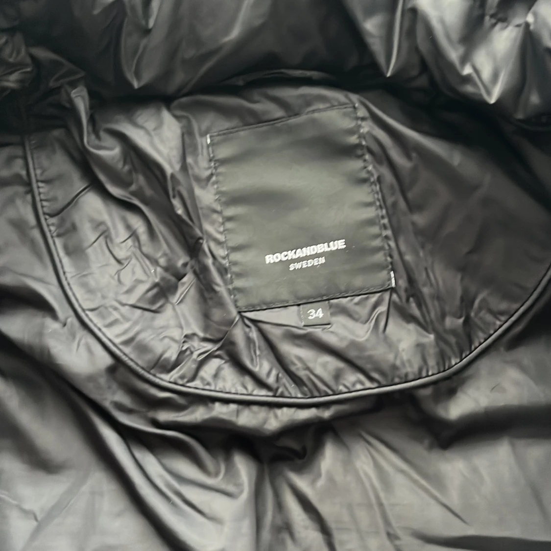 R n blue jacka  - 91