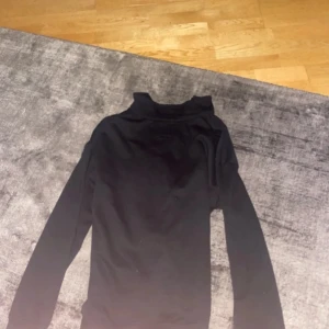 Lager 157 tröja  - Denna tröjan är så bekväm! Säljer den eftersom den inte är min stil längre! Skick 9/10