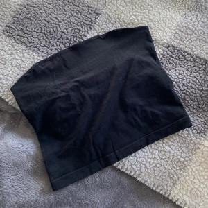 Tub topp - Svart fin tubtopp från H&M❤️