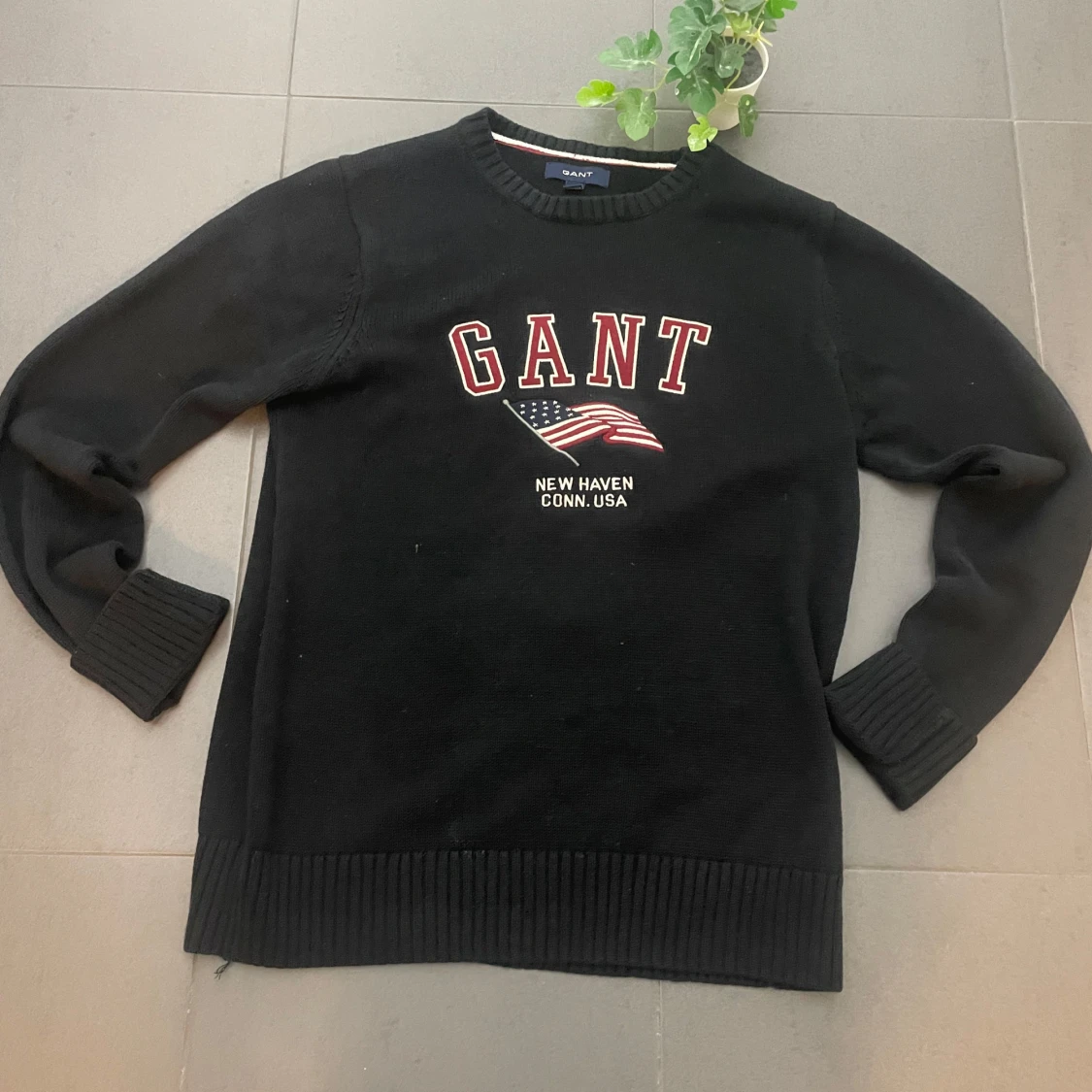 Svart tröja från GANT - 1