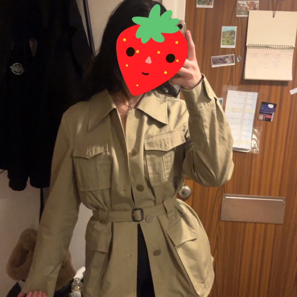 Beige trench coat - 3