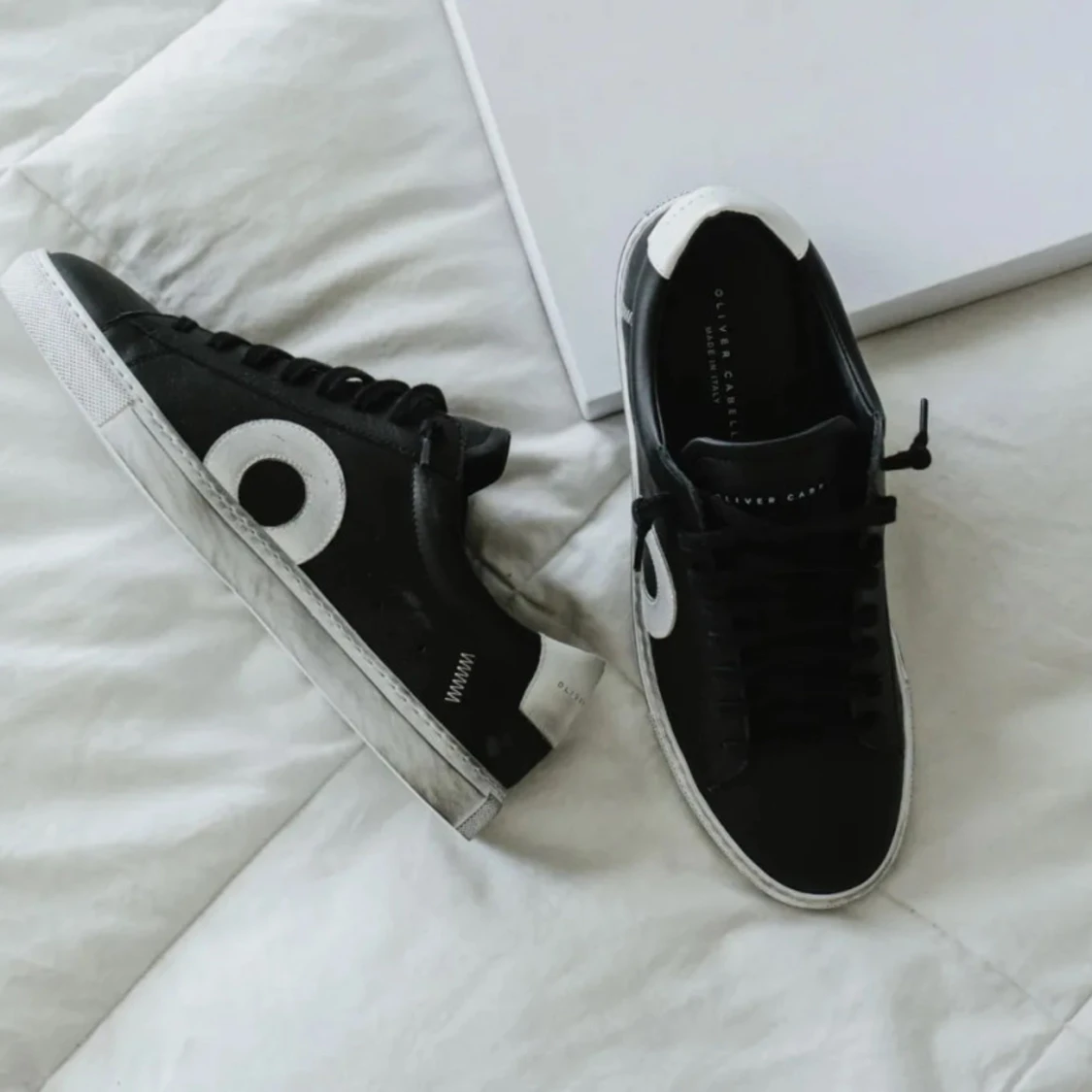 Svarta sneakers från Oliver Cabell