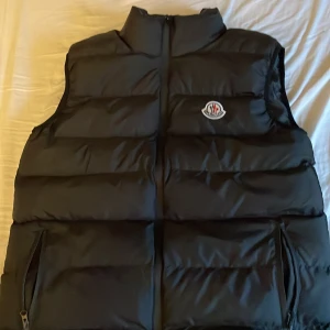 Den är tjock varm - Den är inte trasig den har inga hål använt en gång 