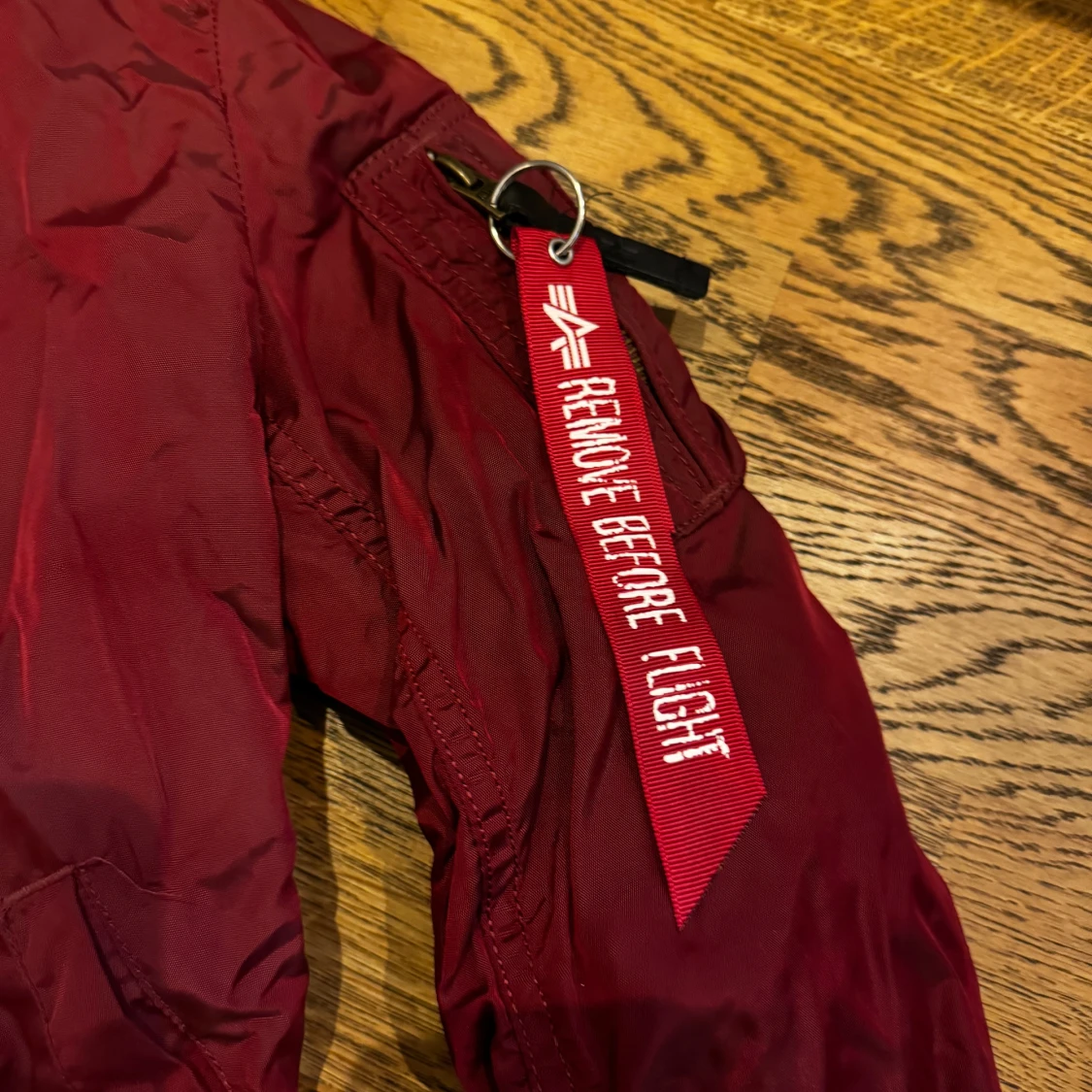 Vinröd Alphajacka - 90