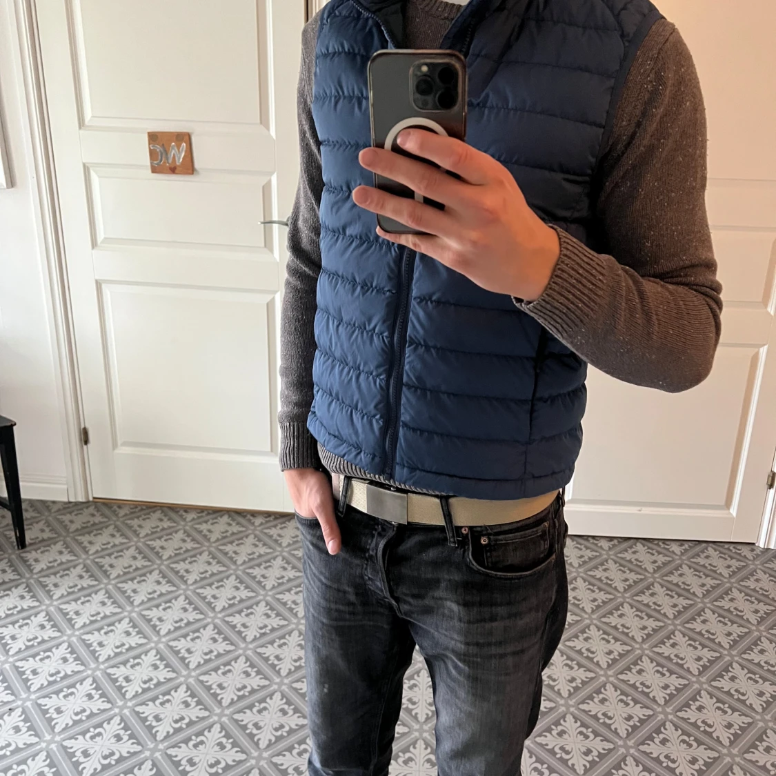 Blå dunväst från Dressmann