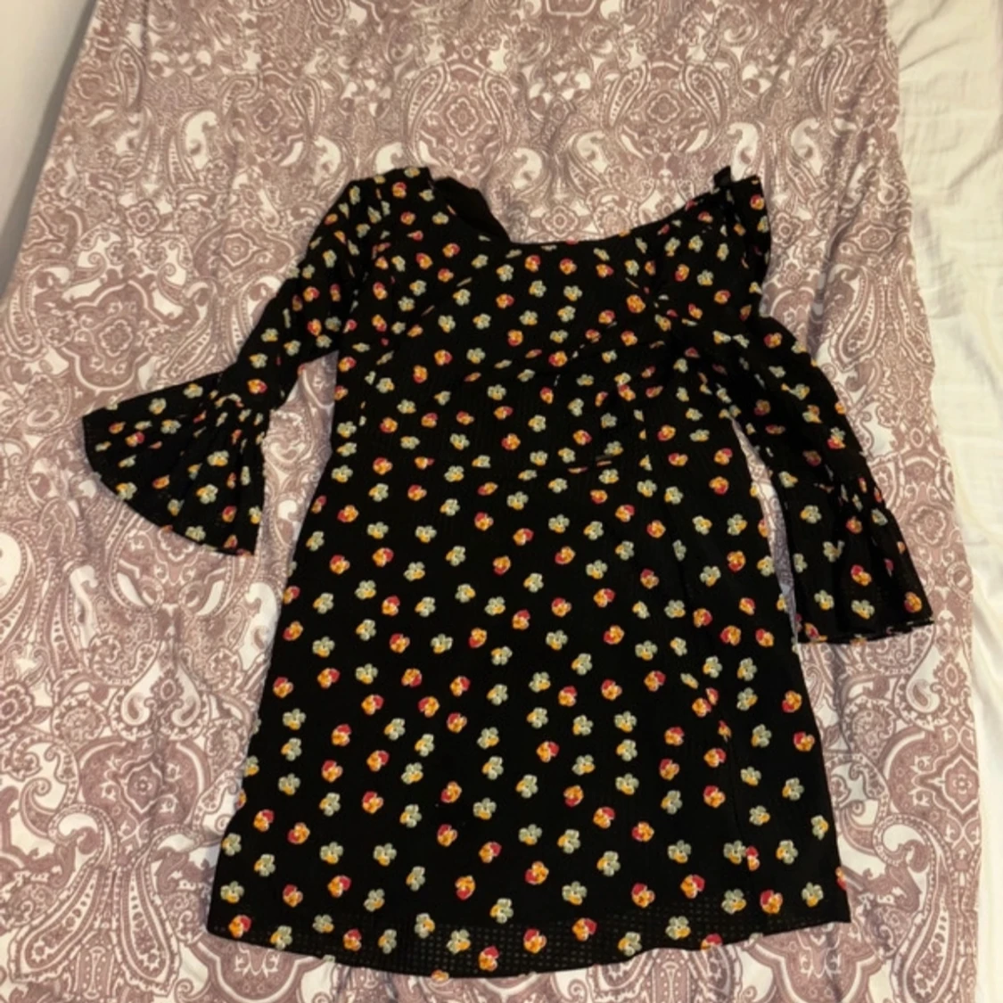 Blommig klänning från Armani Exchange - 91