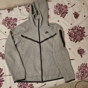 Nike dress  - Nike tröja 