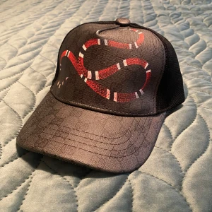 Keeps - Säljer denna heta keeps för billigt pris för jag inte vill ha den längre.