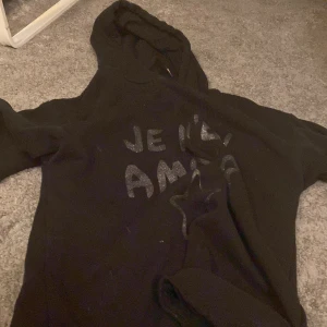 Svart hoodie - Svart oversized hoodie 146/152 !! Passar för mig som är 162 lång