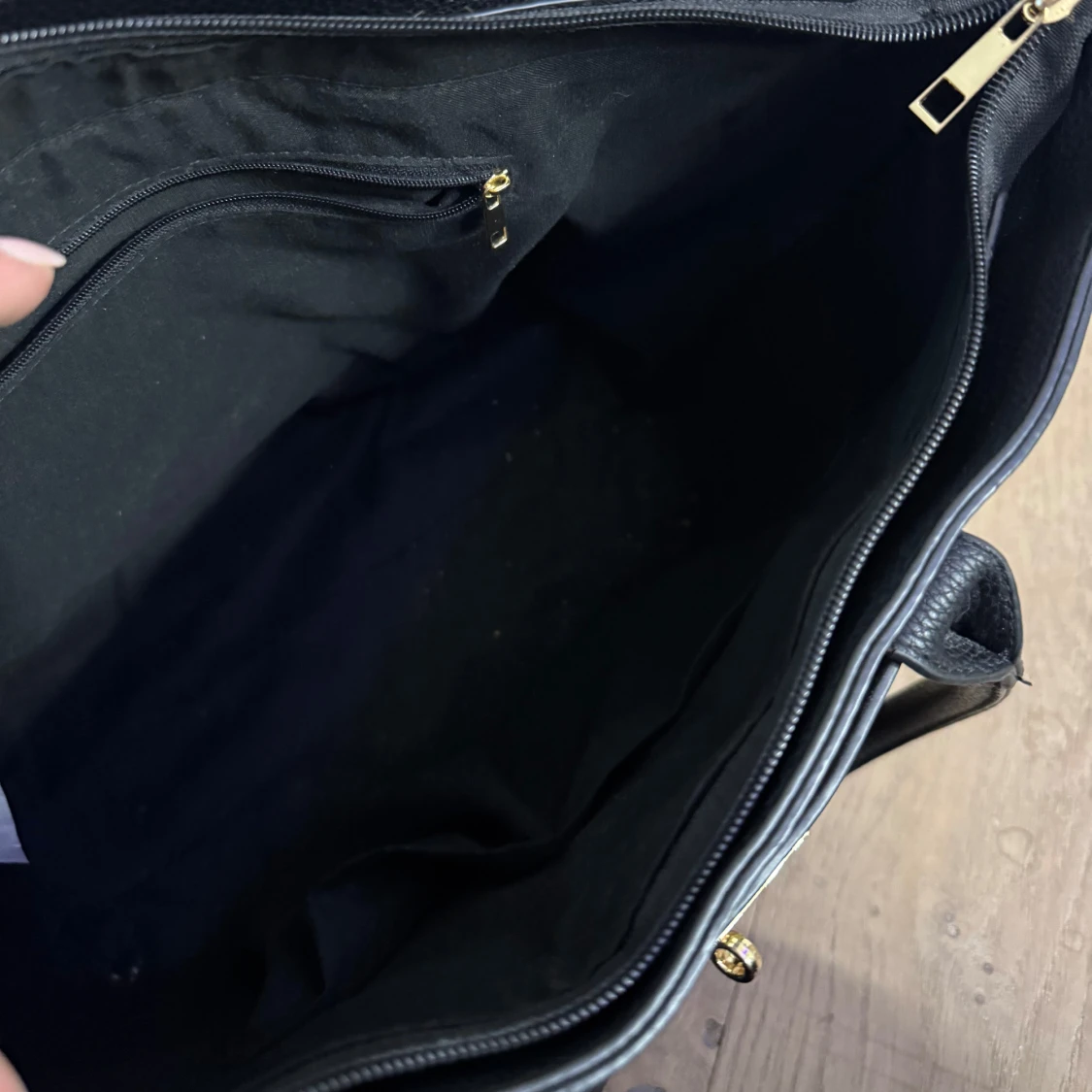 Svart väska - 90