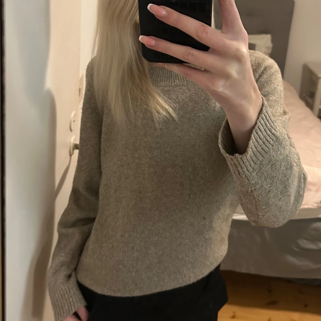 Brun stickad tröja - 90