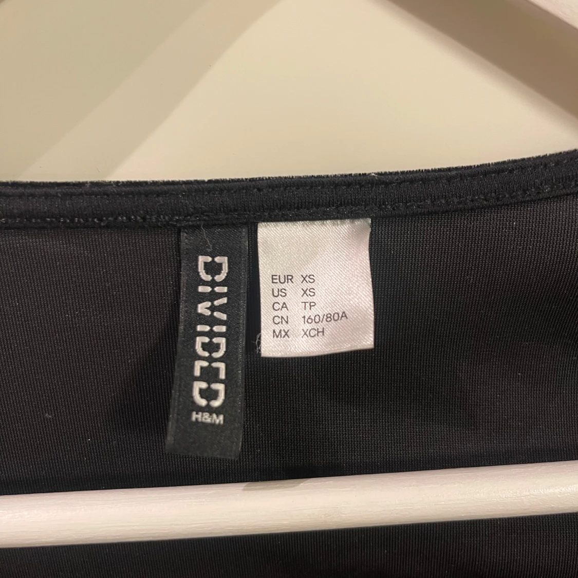 Svart omlottopp från H&M Divided - 90