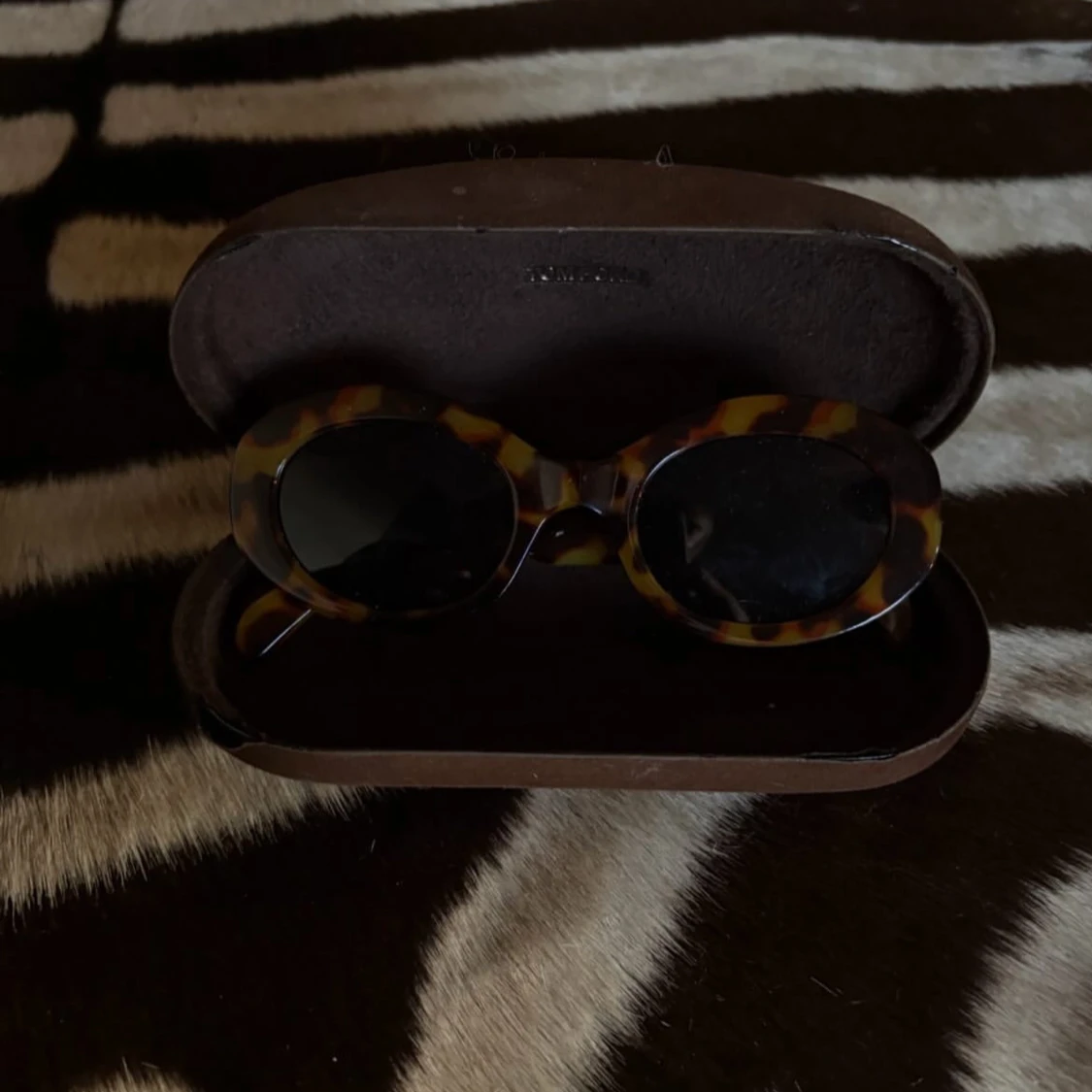 Solglasögon tortouise
