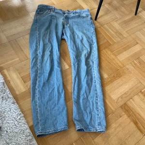 Levis 501 - Använda fåtal gånger  32 30 