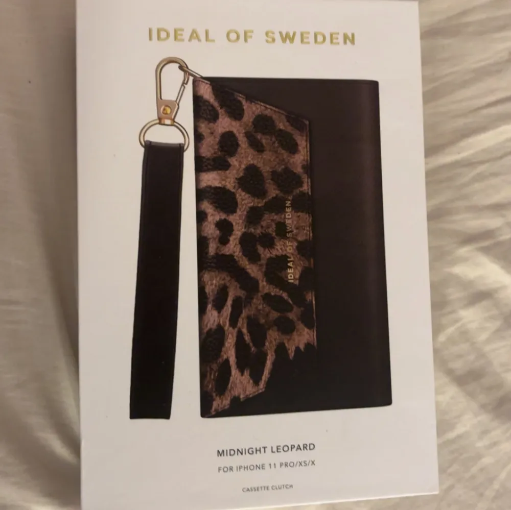 Trendigt leopard skal till iphone 11/PRO/XS/X - helt ny och oöppnad!! 🐆 priset kan diskuteras!. Övrigt.