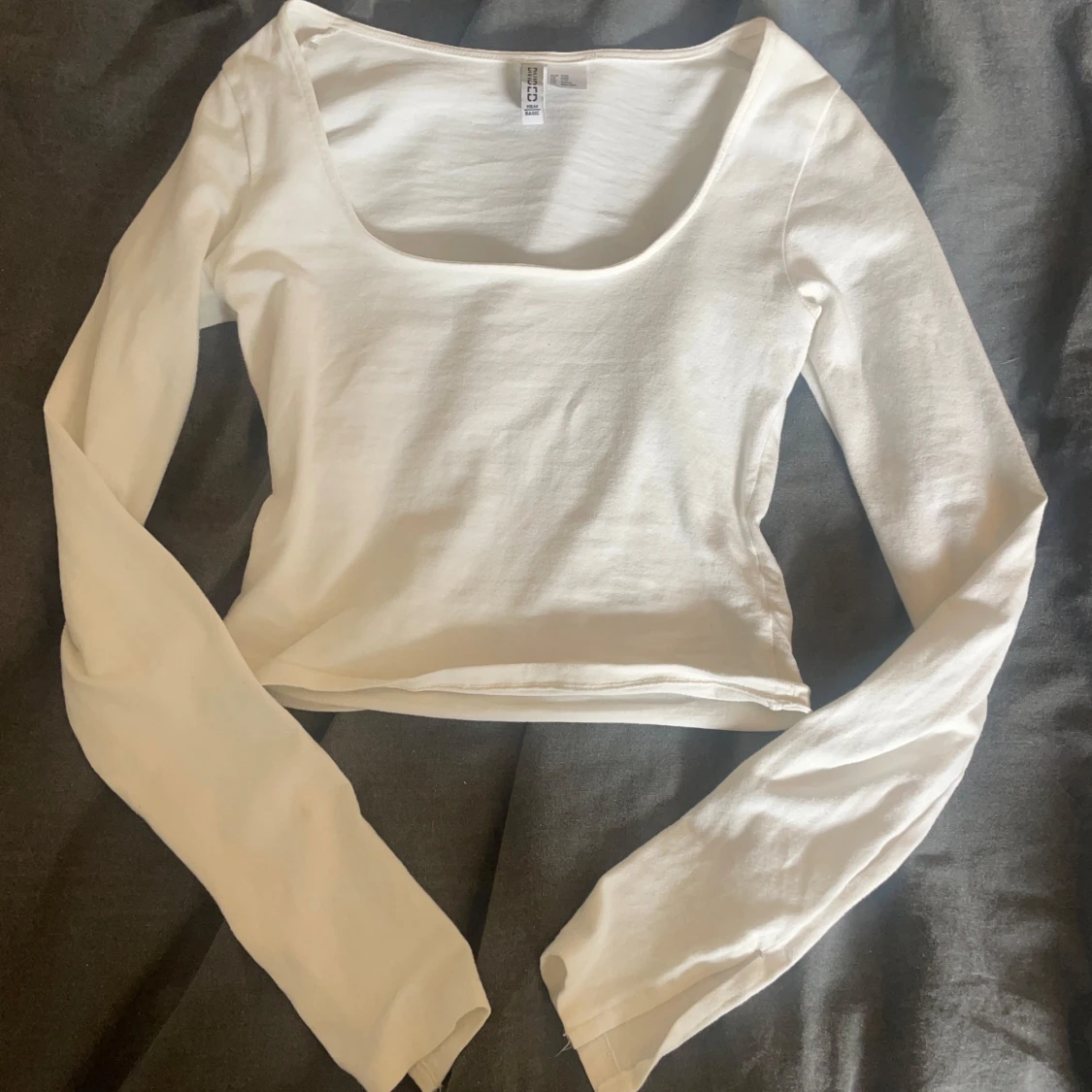 Långärmad urringad tröja  - 92