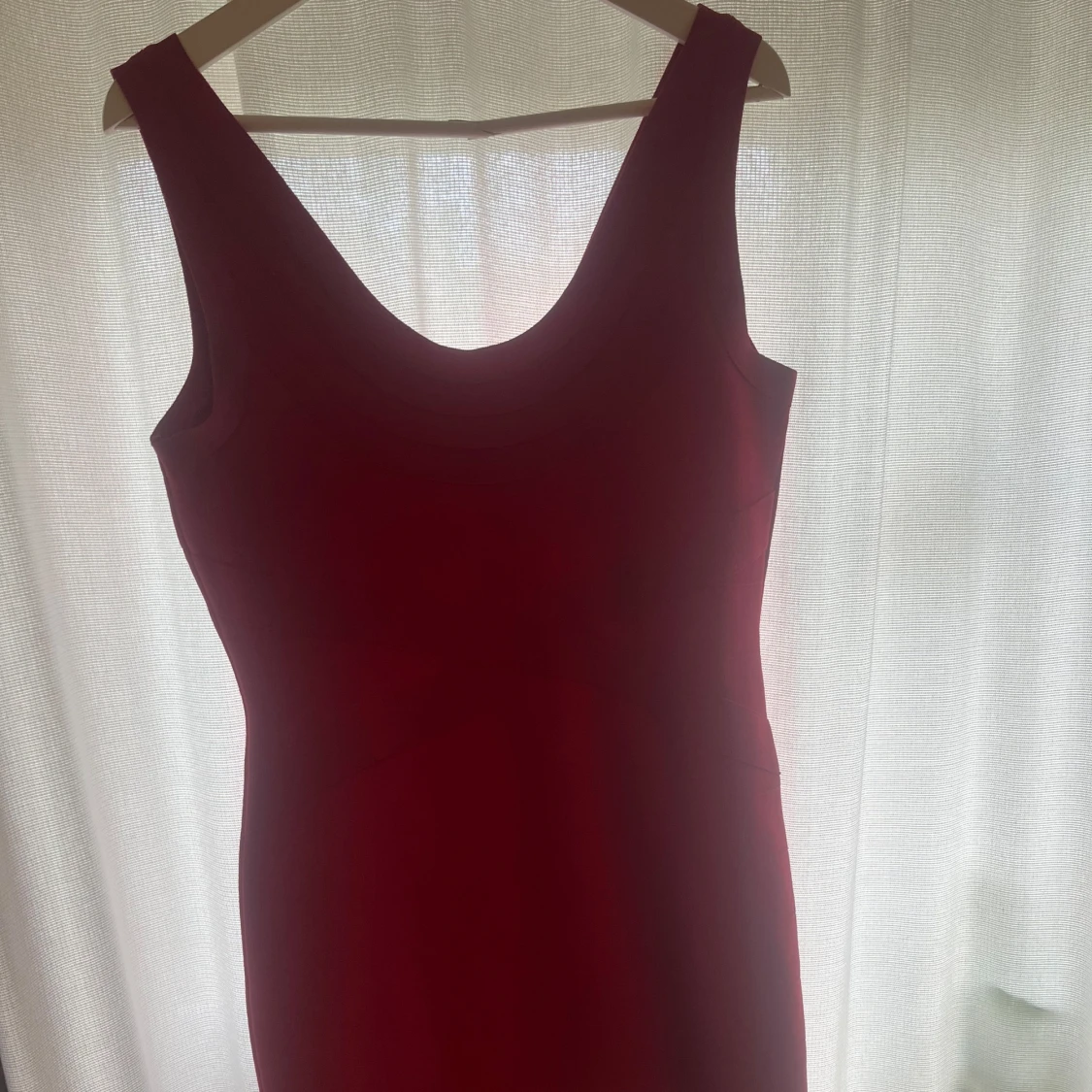 Röd ärmlös klänning - 90