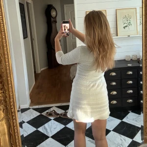 stockad klännung - stickad klänning som passar perfekt till hösten! Fint skick 