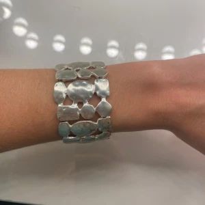 Silver armband  - Skit snyggt!💛 skriv för mått 