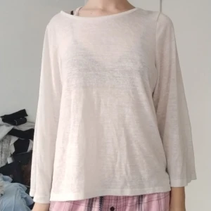 Långärmad tröja med öppen rygg  - Fint skick 