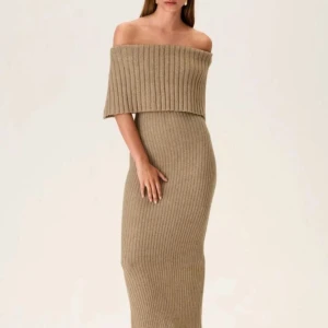 Intressekoll - Intressekoll på min adoore klänning strl 36💕💕helt ny och endast använd vid ett tillfälle! 