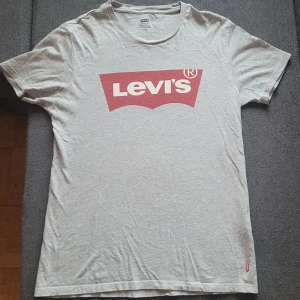 Tshirt  - Väl använd