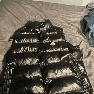 Moncler väst - Bästa skick