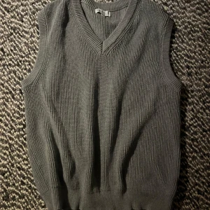 Skagen Slipover  - Super skick inte använd många gånger. Nypris 899kr