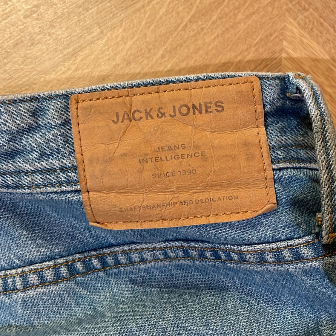 Ljusblåa jeans - 91