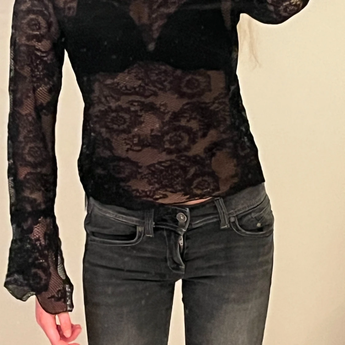 Svart Spetströja  - 93