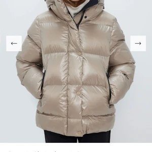 8848 Jacka  - Säljer denna snygga jacka köpt detta året och andvänd få tal gånger. Den är slut på nätet. Nypris 2700kr