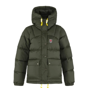 Fjällräven - Down Lite Jacket Woman - Säljer min  expedition down lite jacket woman i färgen Deep Forest. 10/10 jacka, varm och snygg, men kommer tyvärr inte till användning för min del.  Nypris ligger på 6999kr.   Skriv för bilder och pris kan diskuteras 💚
