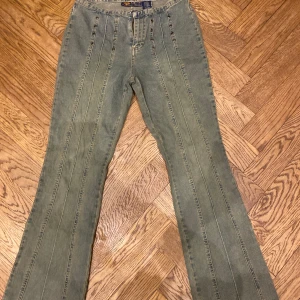 Bootcut jeans  - Säljer ett par bootcut jeans från Route 66 i storlek S 💕 Bara att höra av er om ni har några frågor 