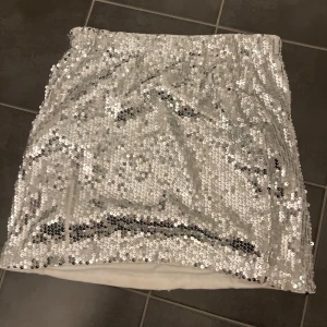 Paljettekjol🤍 - Använd fåtal gånger. 