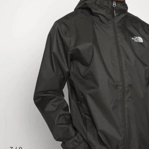 North face regnjacka - Som ny knappt använd 