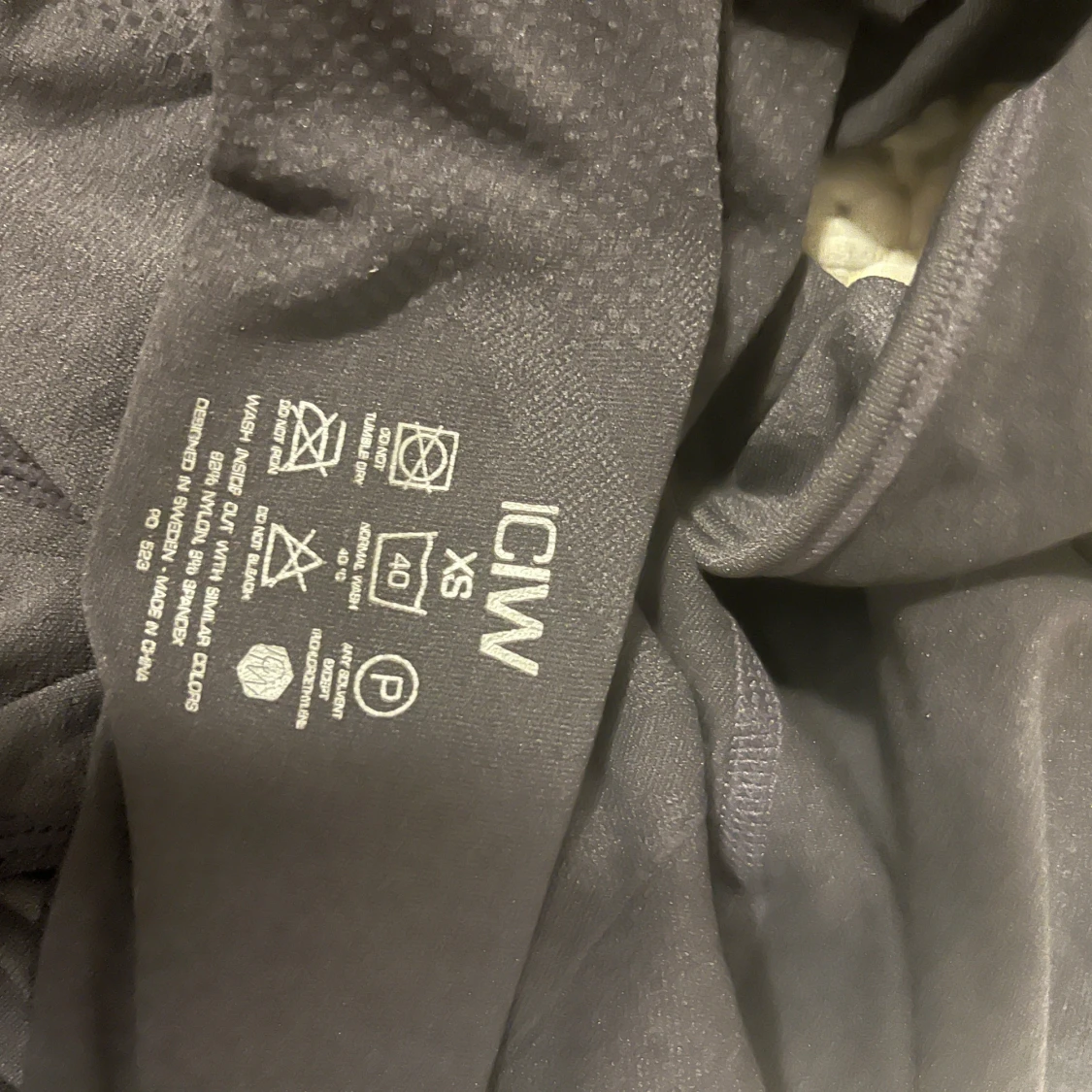 Träningströja crop top  - 91