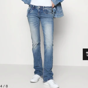 ltb jeans - Helt oanvända ltb jeans i modellen valerie, säljer då dem är för stora, skick 10/10. 