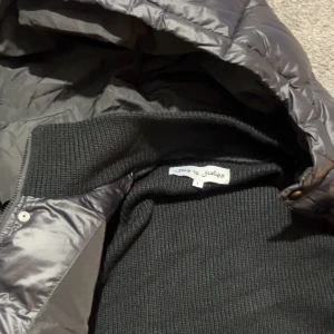 Sixties cardigan  - Riktigt fet sixties cardigan som är använd fåtal gånger i riktigt bra skicka utan skador. Skriv vid funderingar fraktar samma dag👍 Storlek L passar M också.